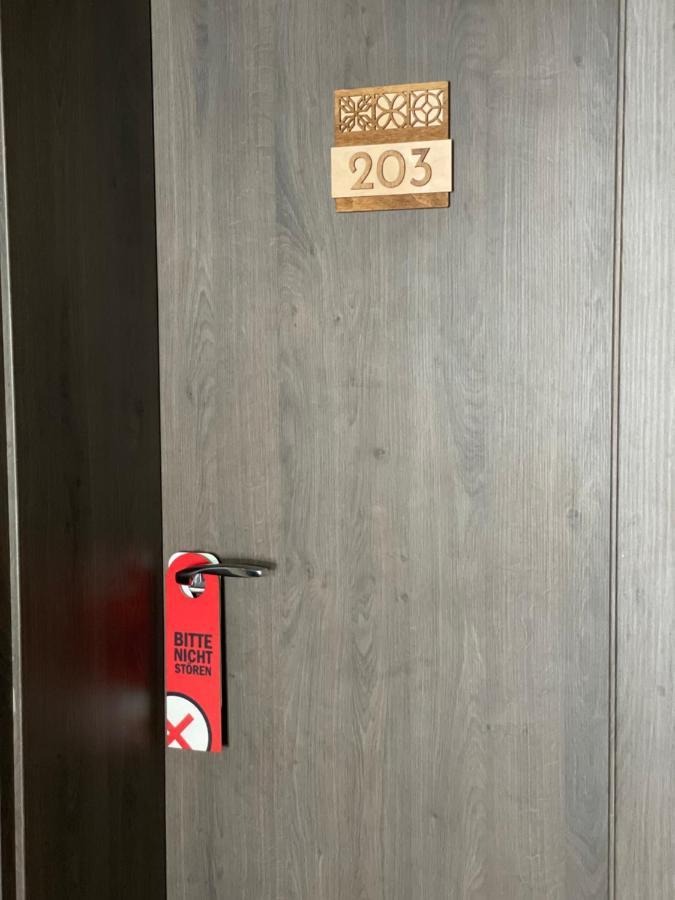 Hotel Post Sindelfingen Bagian luar foto